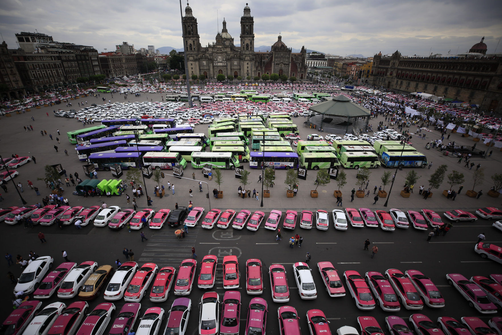 APTOPIX Mexico Taxi Protest